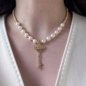 Колье ключ к себе